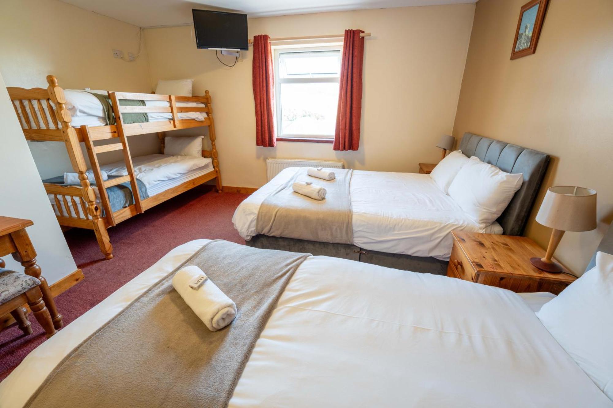 Aras Ghleann Cholm Cille Hotell Glencolumbkille Eksteriør bilde